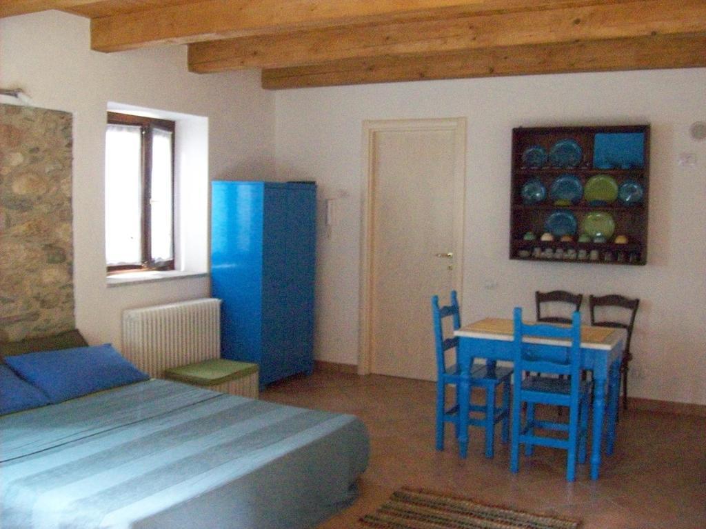 Appartamenti Ca Di Pom Omegna Pokoj fotografie